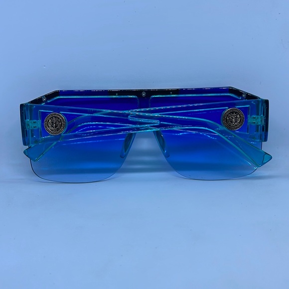 Sunglasses - Picture 4 of 5